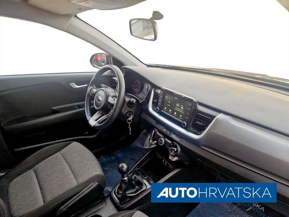 2019 Kia Stonic — fotografija 10