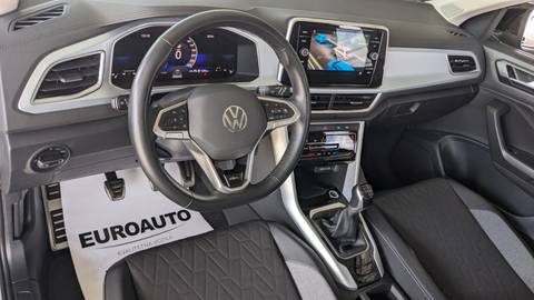 2025 Volkswagen T-Roc — sličica 13