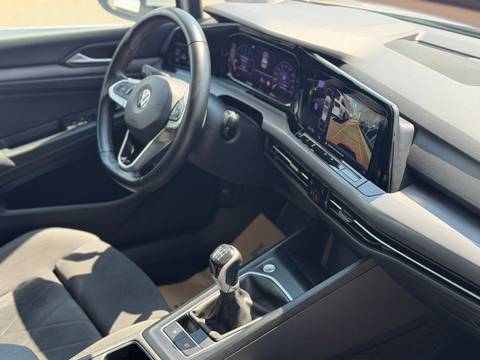 2022 Volkswagen Golf — sličica 5