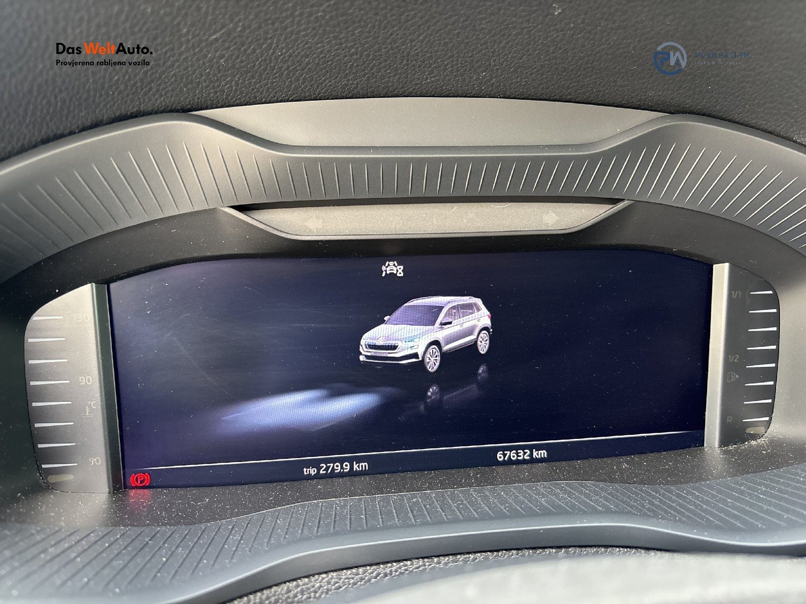 2022 Škoda Karoq — fotografija 13