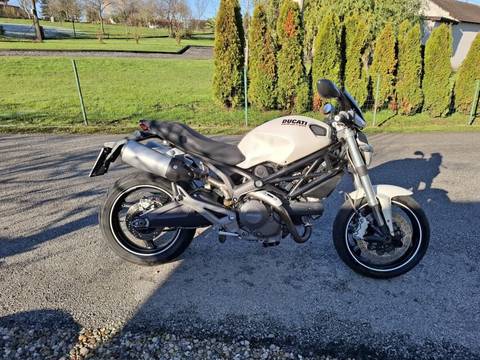 2009 Ducati Monster 696 — sličica 10