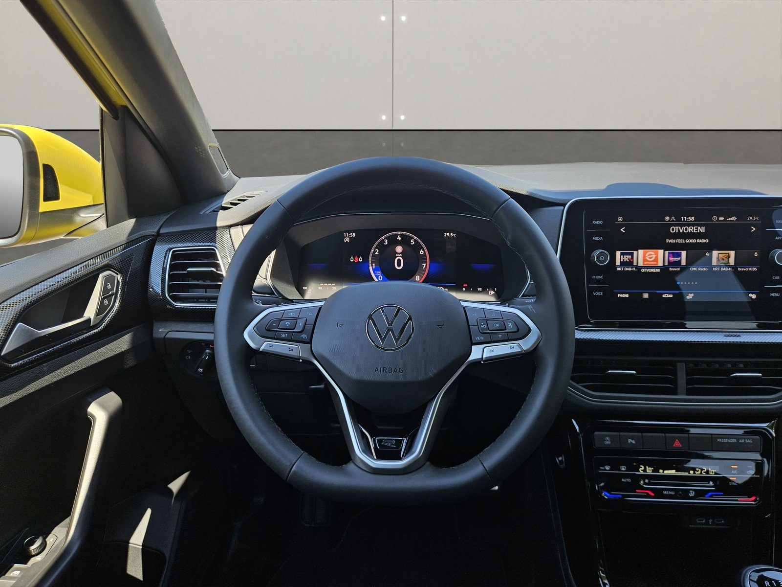 2026 Volkswagen T-Cross R-Line — fotografija 14