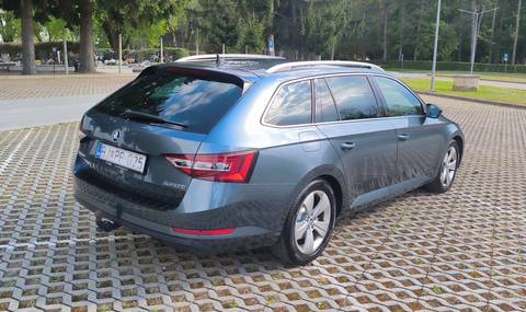 2019 Škoda Superb — sličica 15