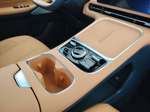 2026 Geely Starray EM-i — sličica 24