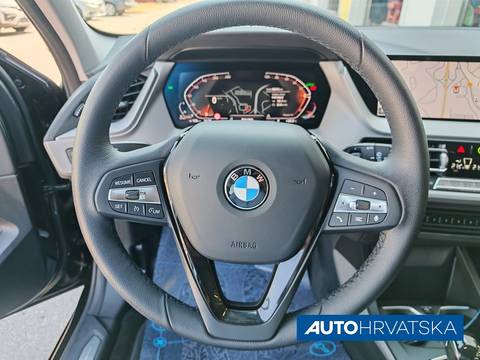 2023 BMW Serija 1 — sličica 15