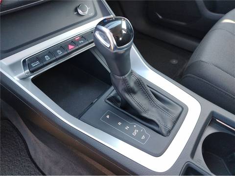 2019 Audi Q3 — sličica 13