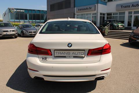 2020 BMW Serija 5 — sličica 6