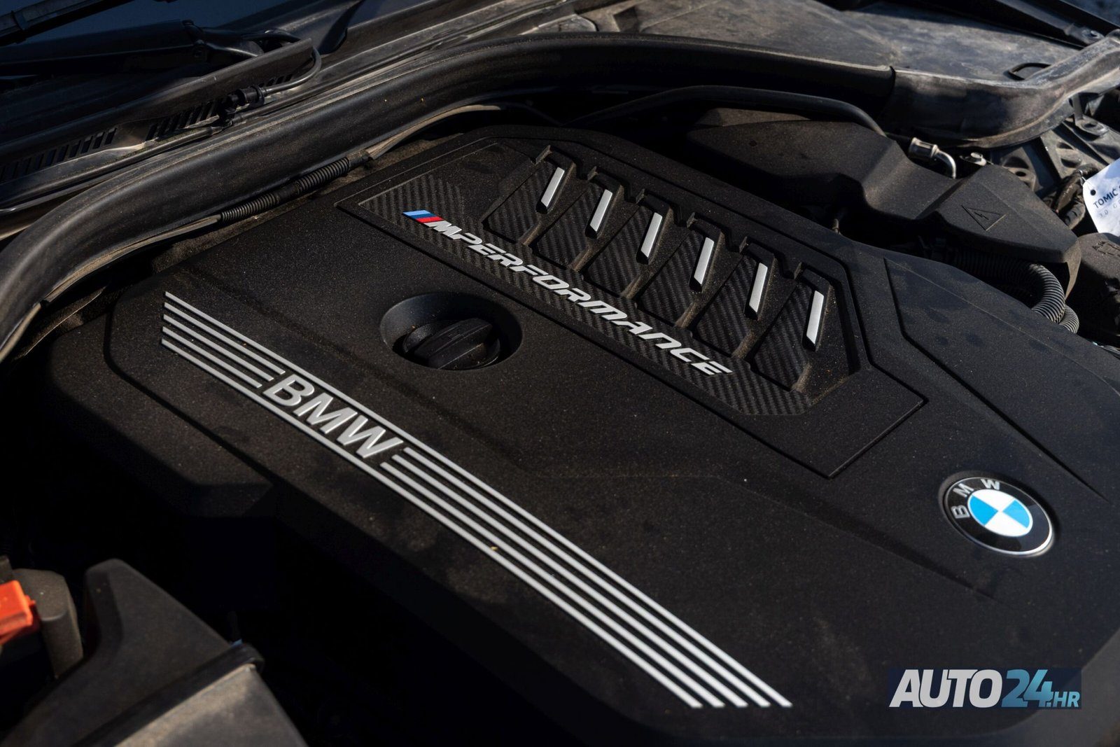 2020 BMW Serija 3 M340i — fotografija 23