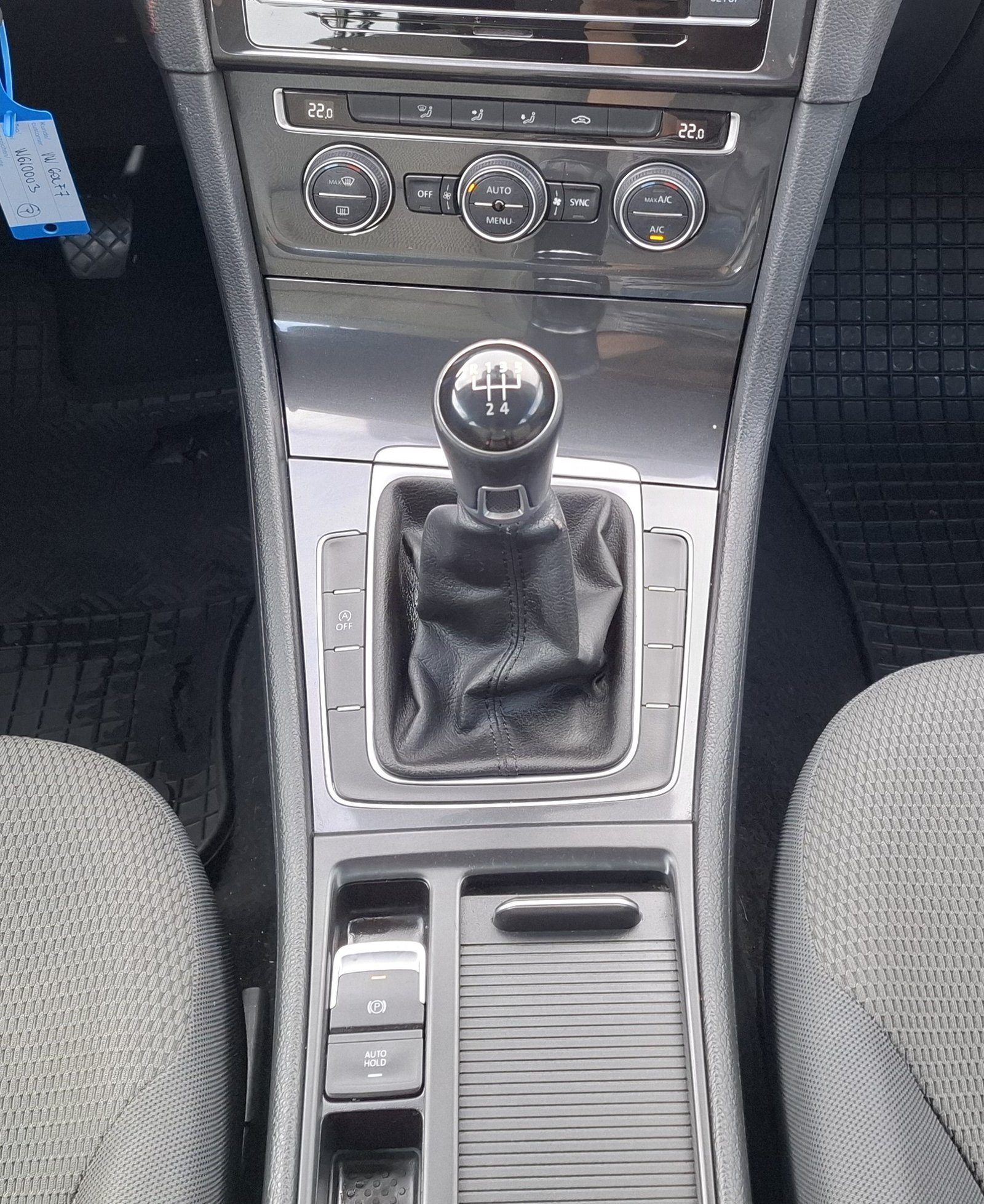 2019 Volkswagen Golf — fotografija 16