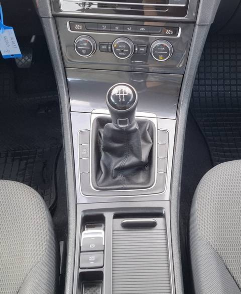 2019 Volkswagen Golf — sličica 16
