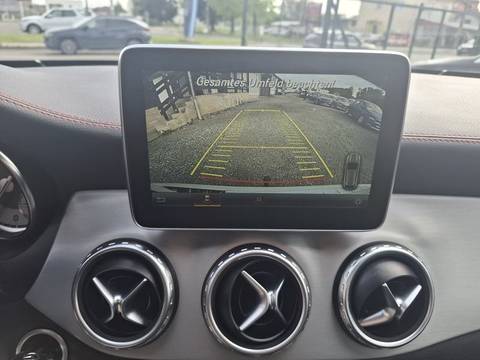 2015 Mercedes-Benz GLA — sličica 18