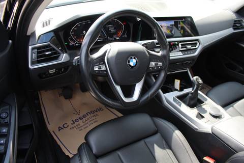 2022 BMW Serija 3 — sličica 9
