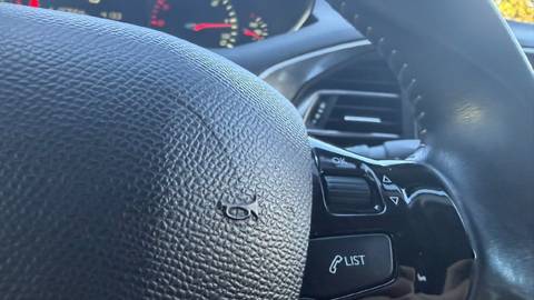 2014 Peugeot 308 — sličica 19
