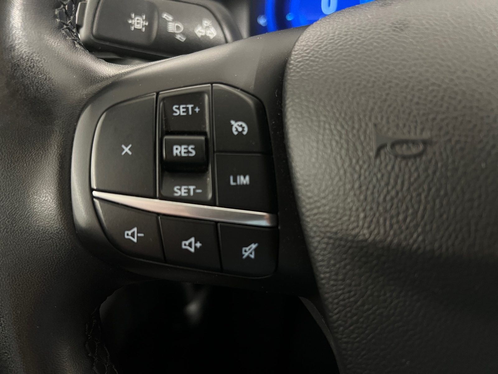 2023 Ford Kuga — fotografija 25