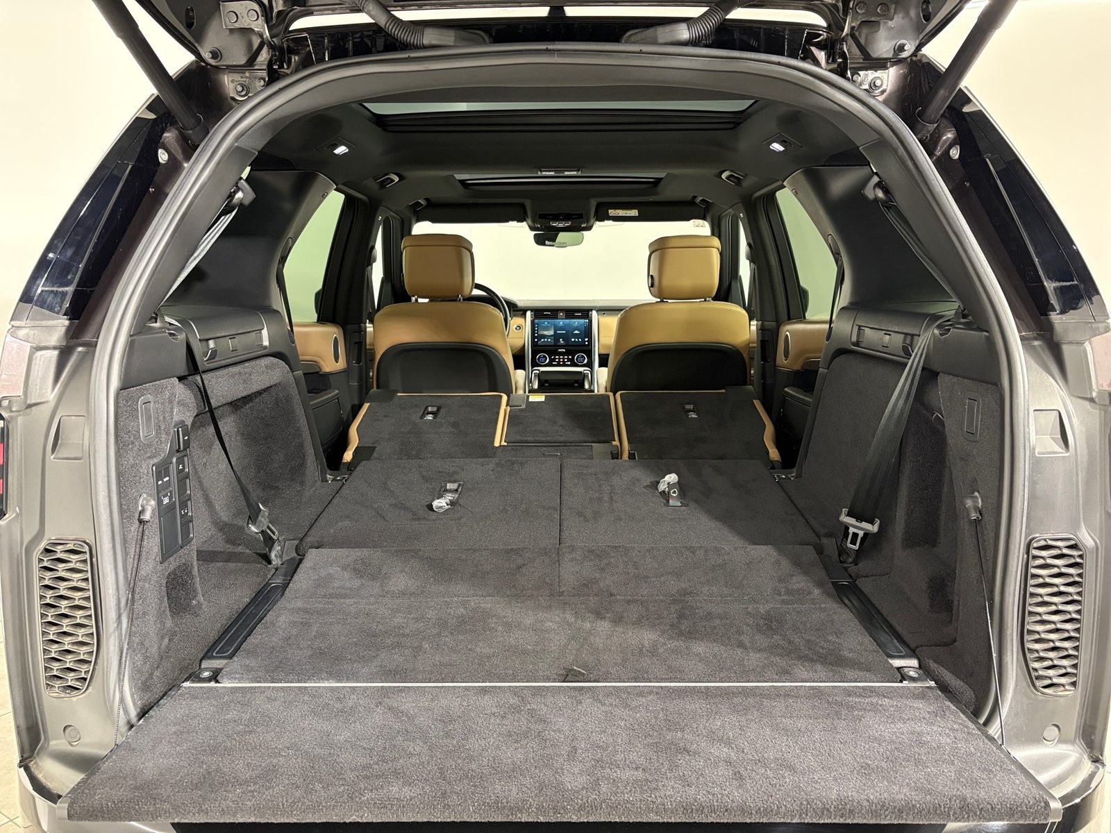 2022 Land Rover Discovery — fotografija 14