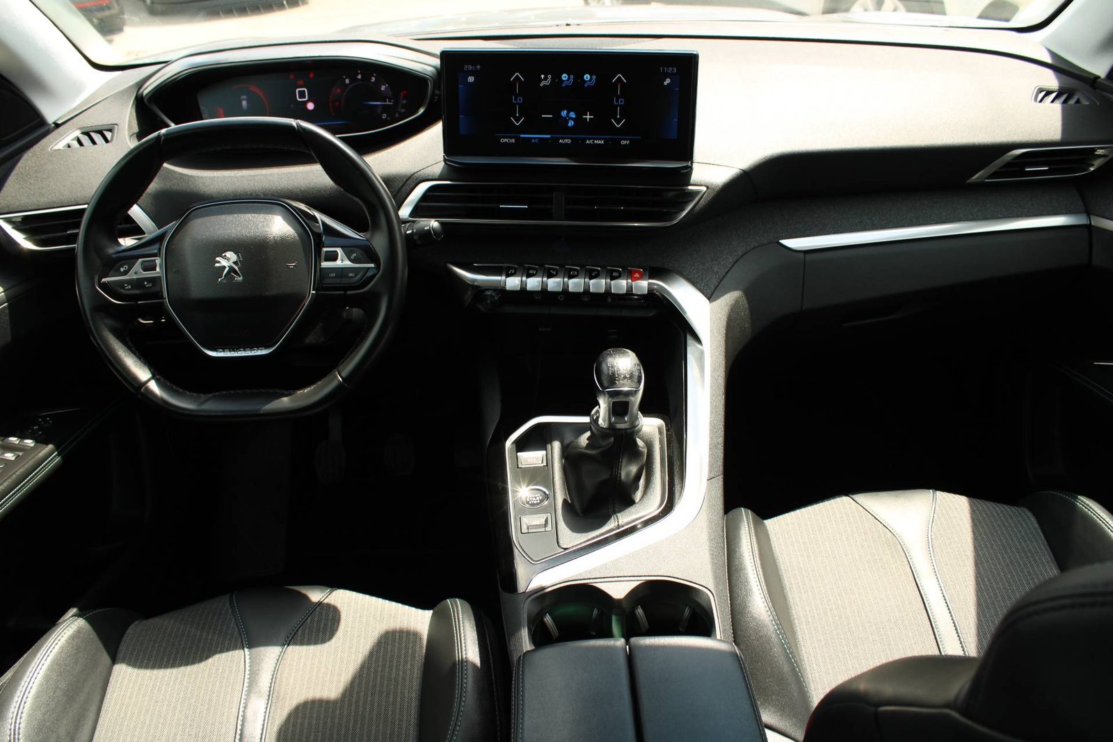 2022 Peugeot 3008 — fotografija 13