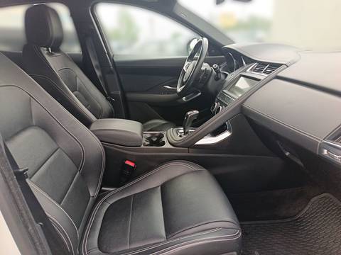 2020 Jaguar E-Pace — sličica 24