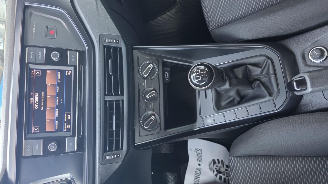 2018 Volkswagen Polo — fotografija 16