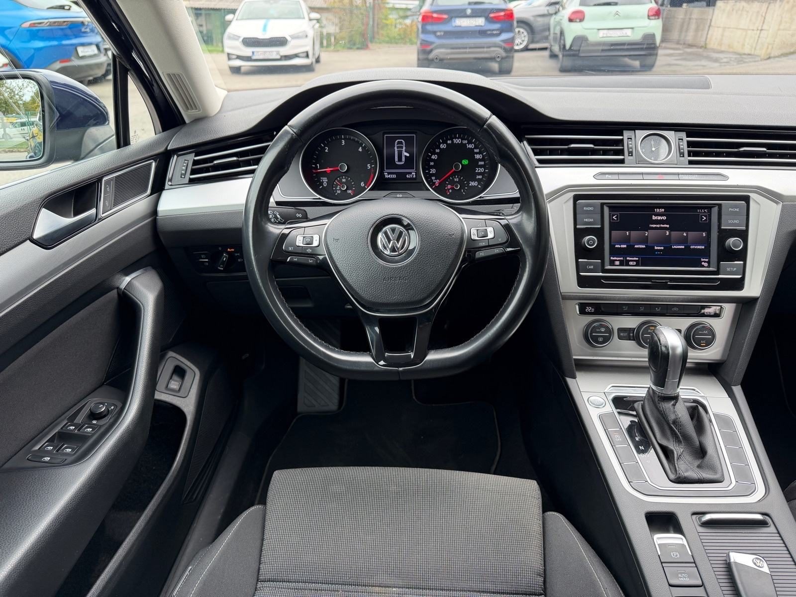 2019 Volkswagen Passat — fotografija 9