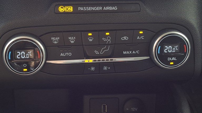 2019 Ford Focus — fotografija 12