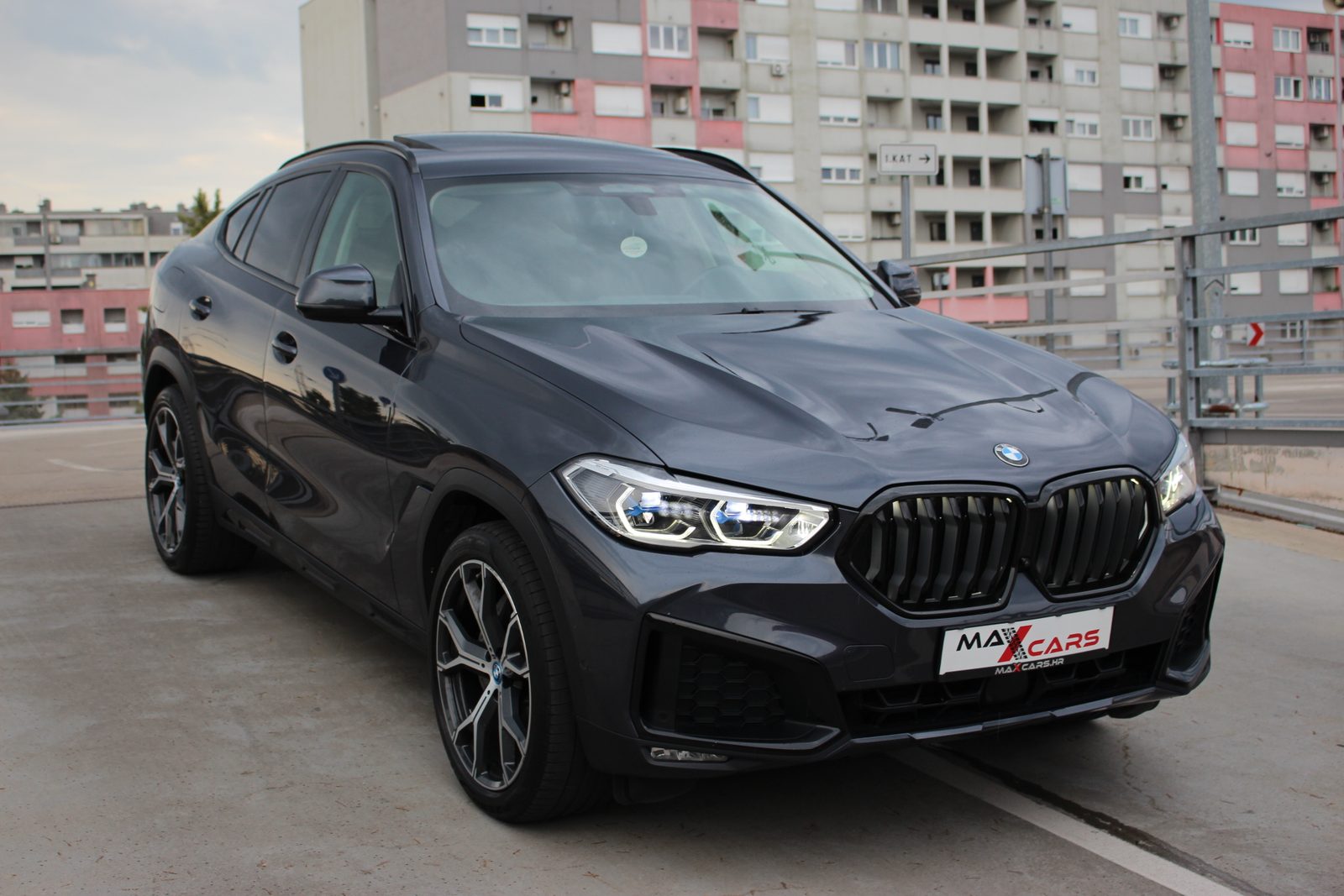 2020 BMW X6 — fotografija 13