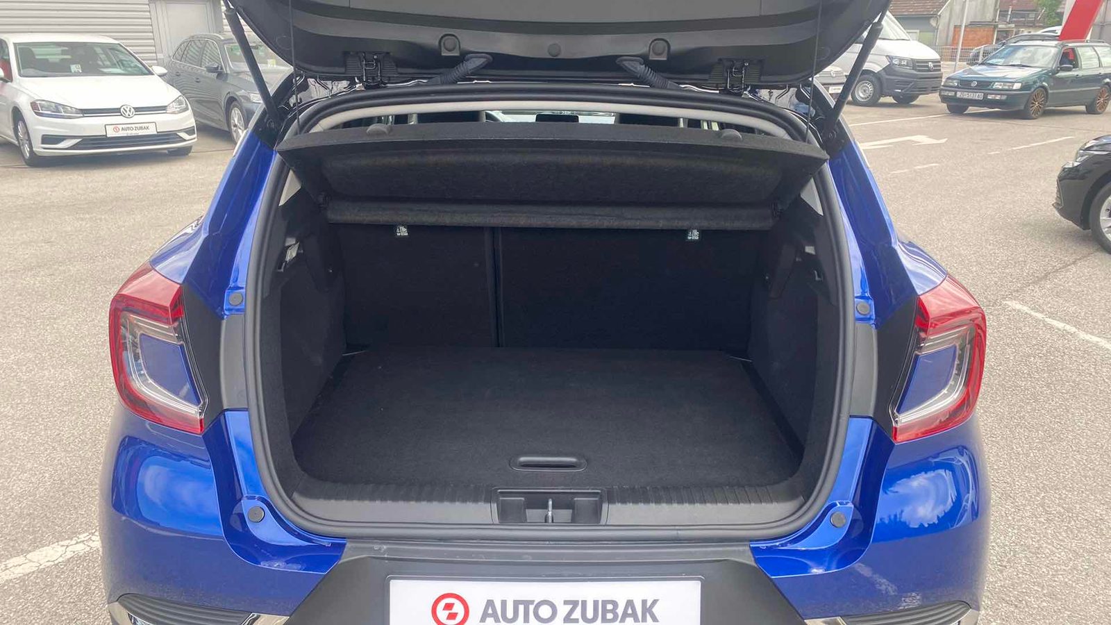 2024 Renault Captur — fotografija 12