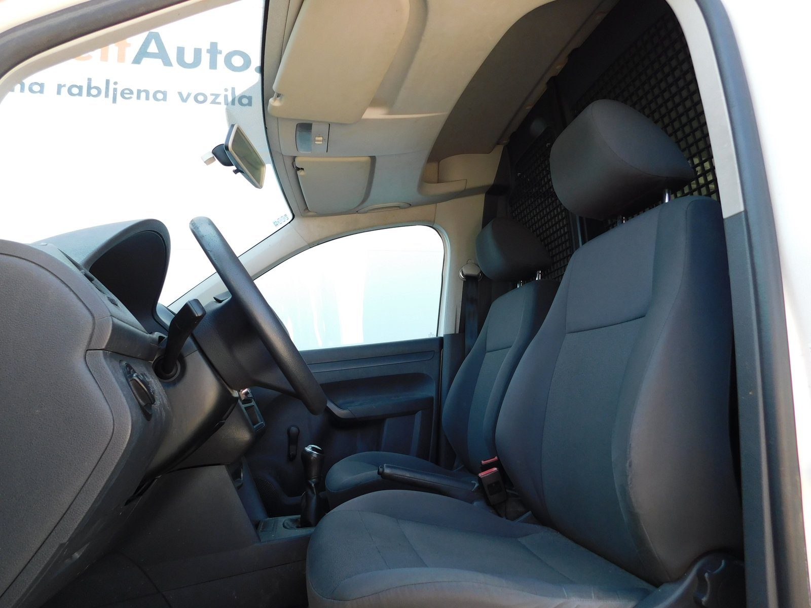 2015 Volkswagen Caddy — fotografija 3