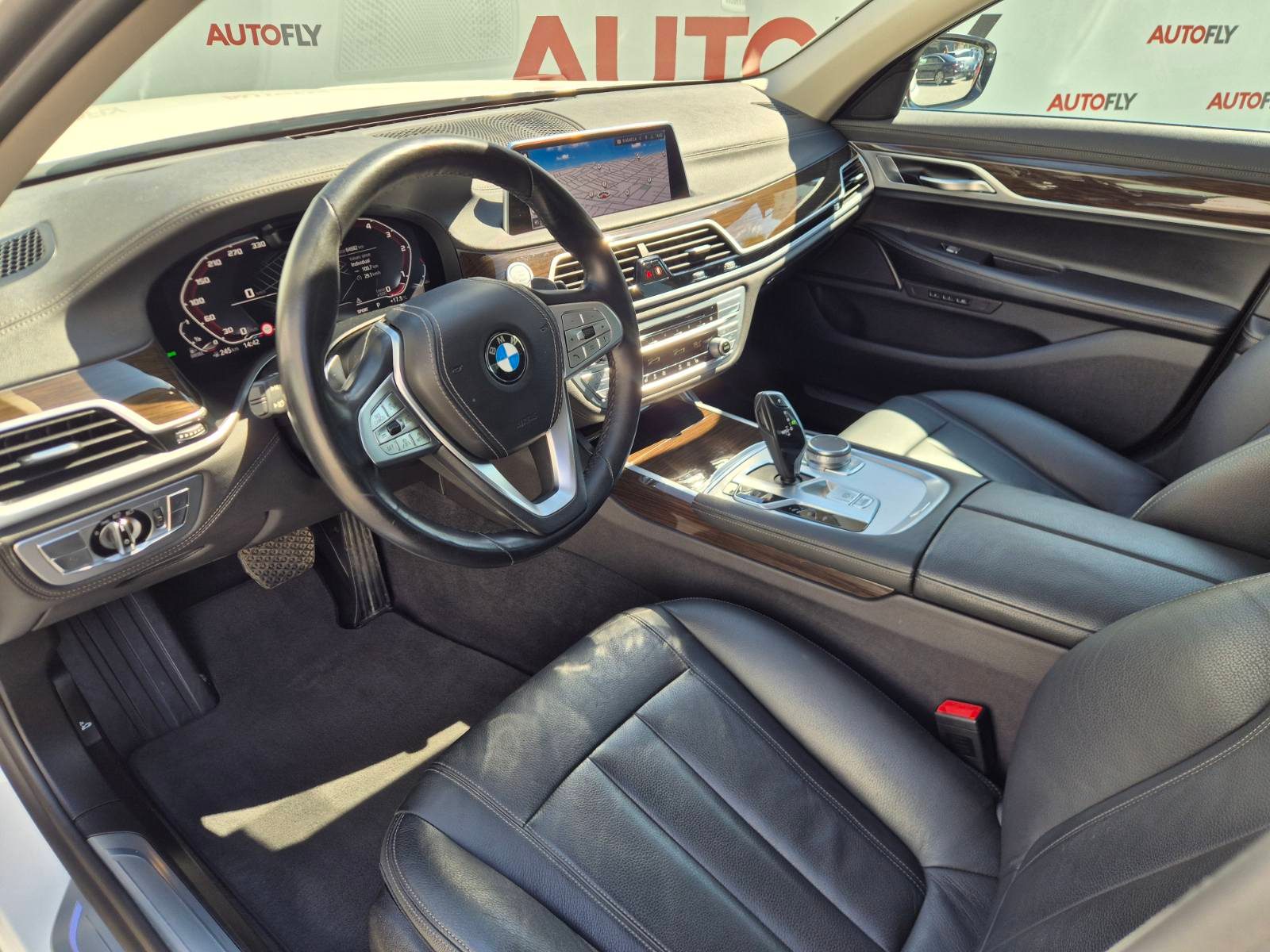 2019 BMW Serija 7 — fotografija 16