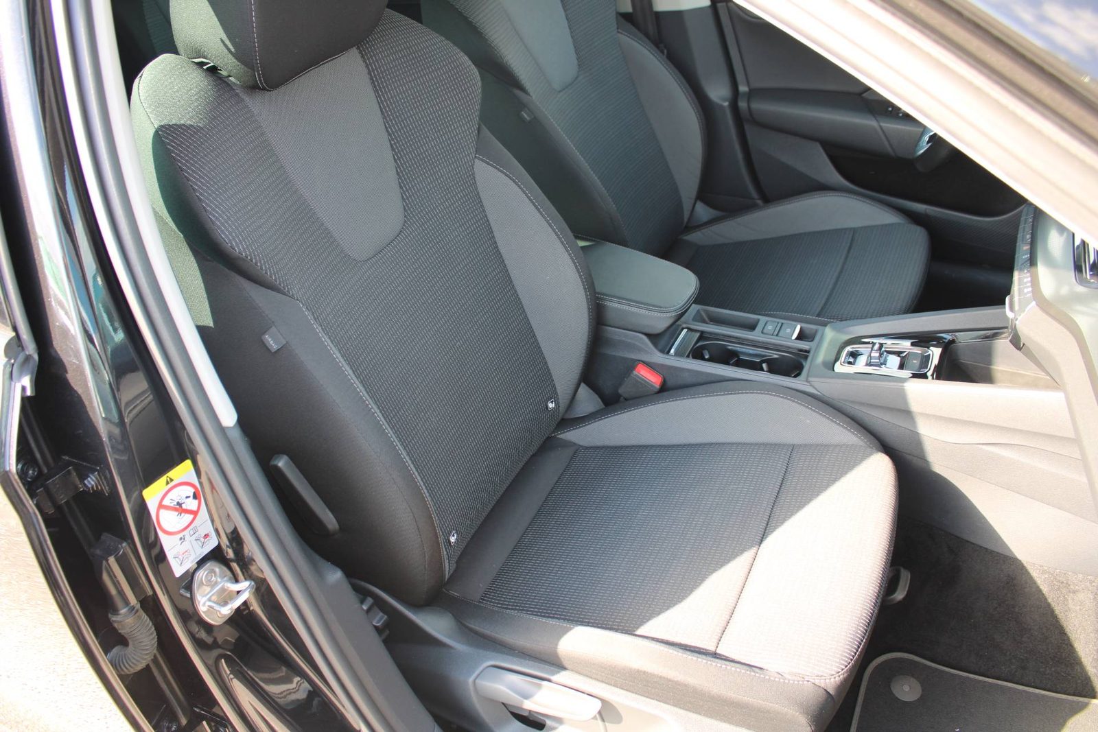 2023 Škoda Octavia Combi — fotografija 11