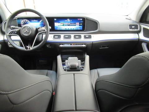 2025 Mercedes-Benz GLE — sličica 14