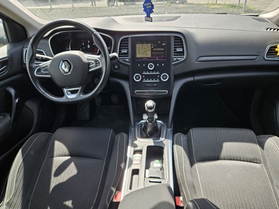 2018 Renault Megane — fotografija 11