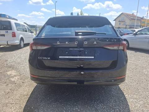 2020 Škoda Octavia — sličica 5
