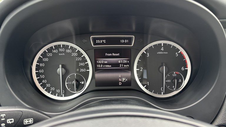 2017 Infiniti Q30 — fotografija 19