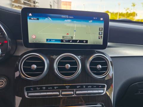 2020 Mercedes-Benz GLC — sličica 25