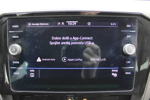 2021 Volkswagen Passat — sličica 20