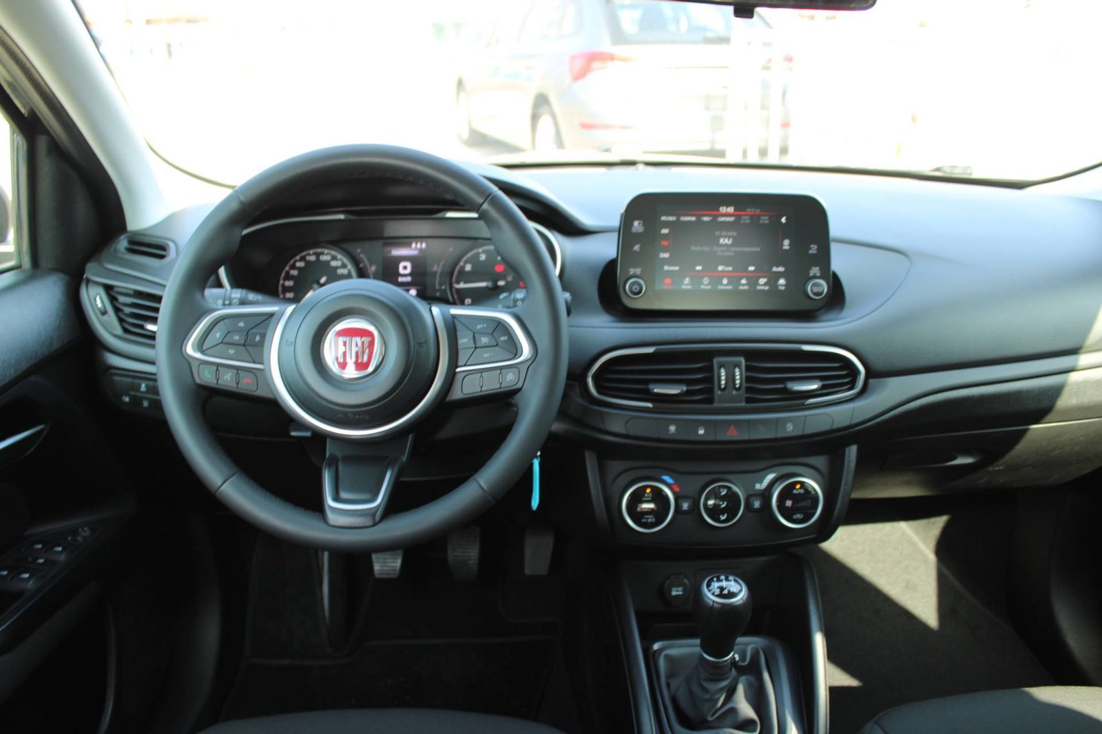 2023 Fiat Tipo — fotografija 11