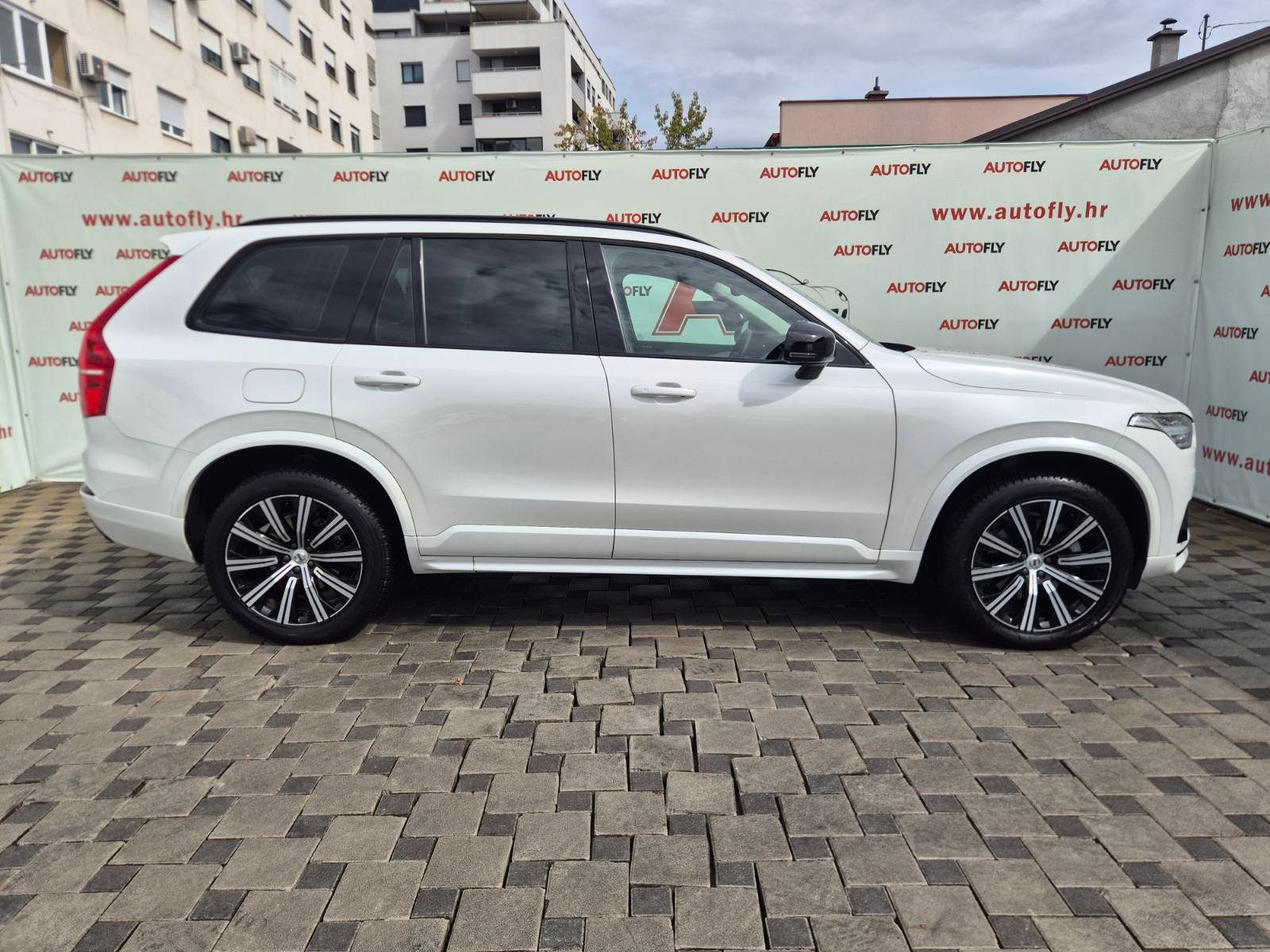 2022 Volvo XC90 R-Design — fotografija 5