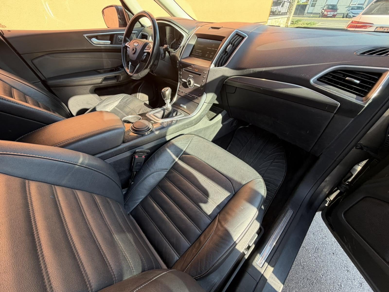 2016 Ford Galaxy — fotografija 9