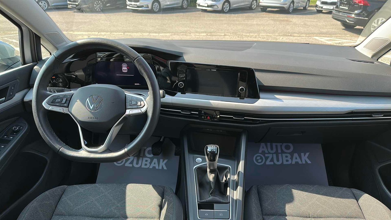 2024 Volkswagen Golf — fotografija 11