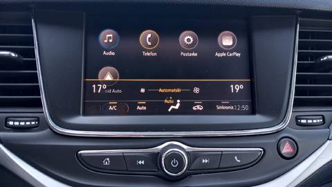 2020 Opel Astra — sličica 27