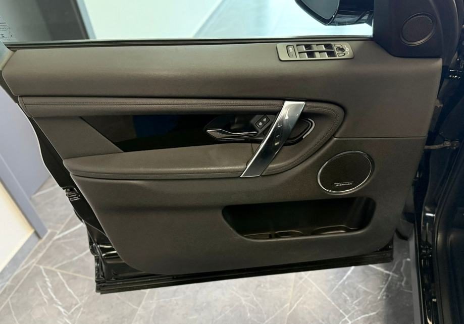 2022 Land Rover Discovery — fotografija 10