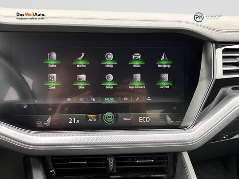 2023 Volkswagen Touareg R-Line — sličica 17