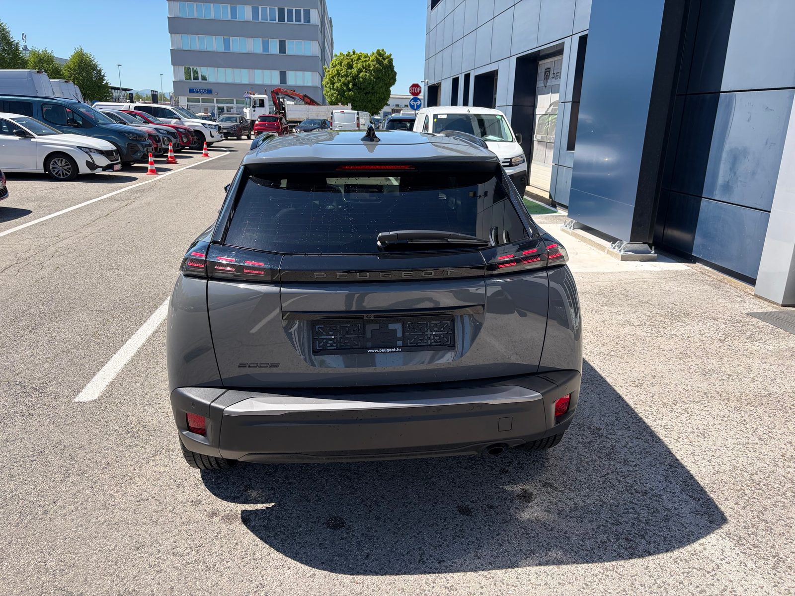 2025 Peugeot 2008 — fotografija 4