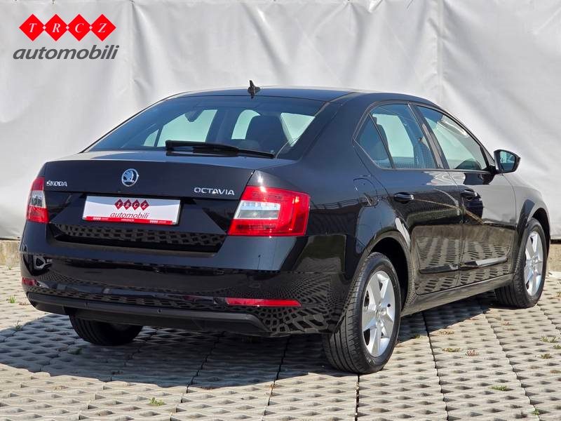 2020 Škoda Octavia — fotografija 4