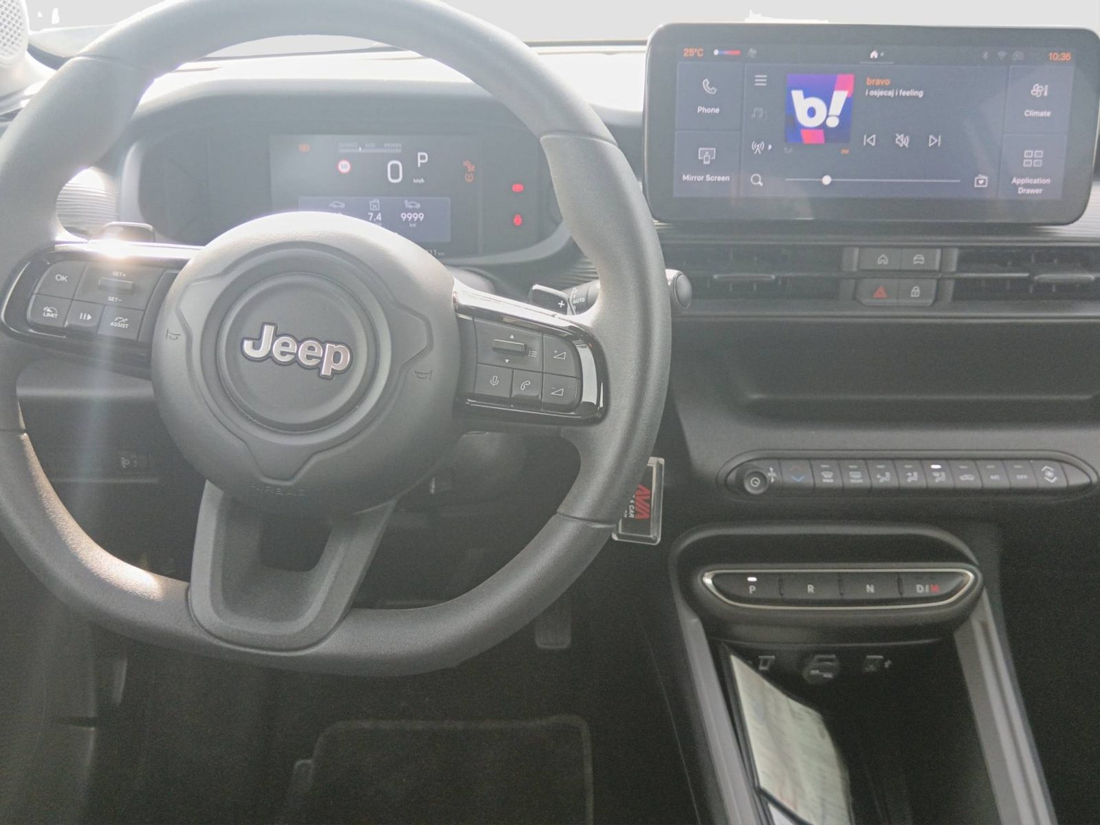 2024 Jeep Avenger — fotografija 14