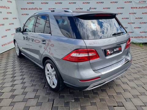 2012 Mercedes-Benz M-klasa — sličica 6