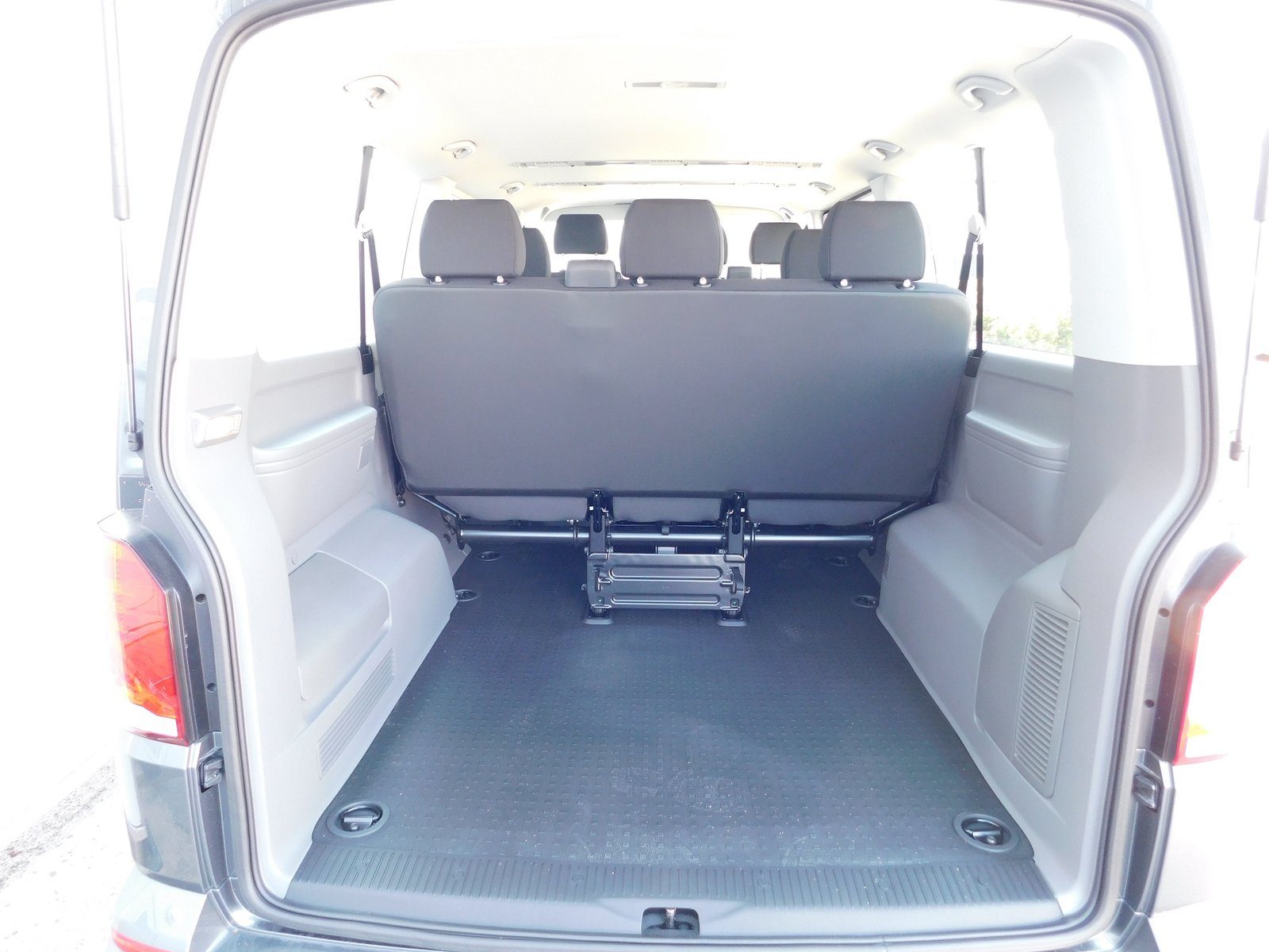 2024 Volkswagen Caravelle — fotografija 13
