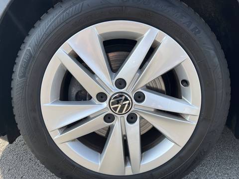 2022 Volkswagen Golf — sličica 15