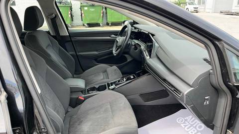 2023 Volkswagen Golf — sličica 9