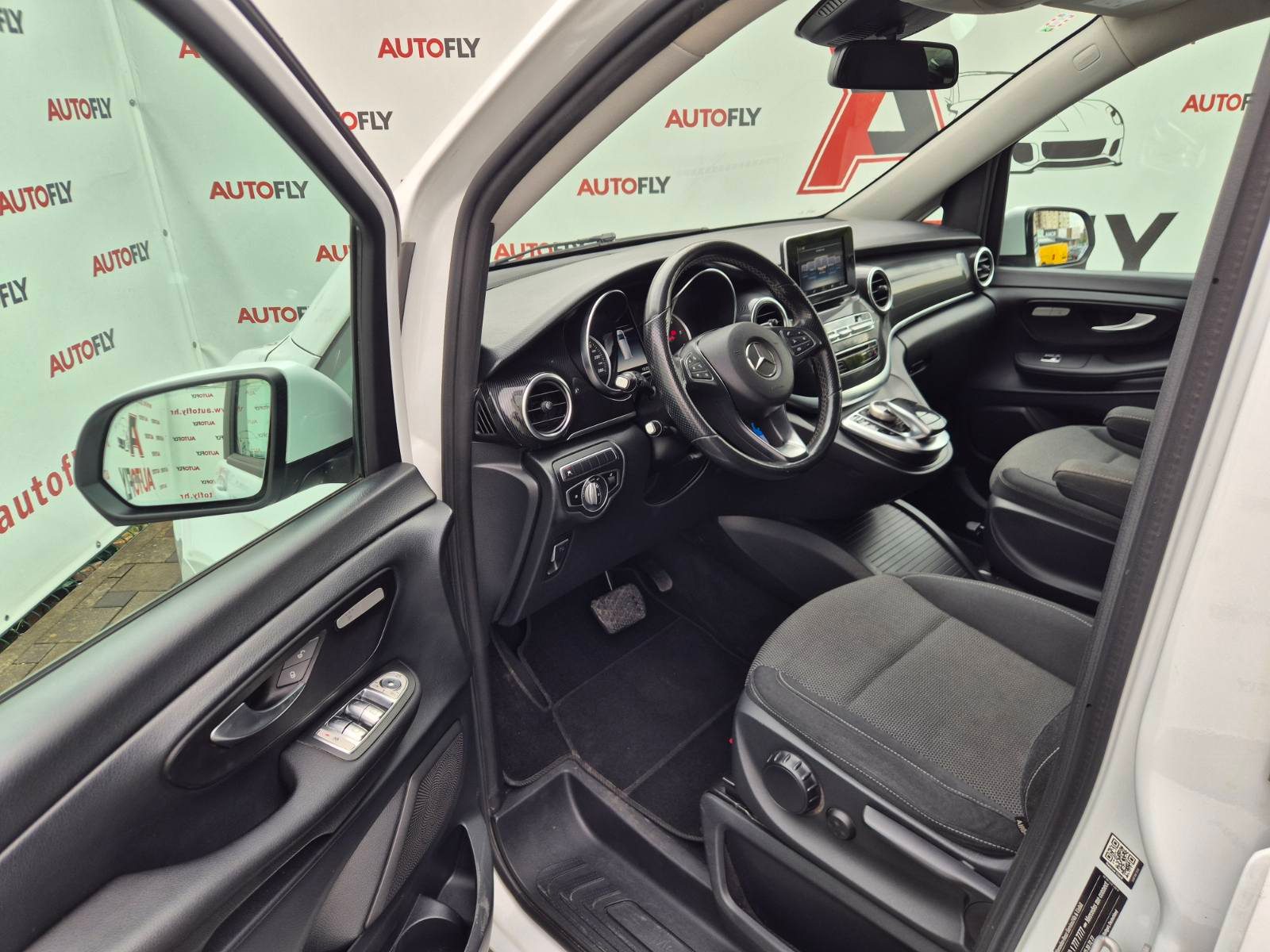 2018 Mercedes-Benz V-klasa — fotografija 11